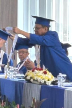 Universitas Paramadina Kukuhkan Prof. Ahmad Azmy sebagai Guru Besar Manajemen SDM