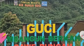 Wisata Pemandian air panas Guci di Tegal, Jawa Tengah.(foto/ayotegal.com)