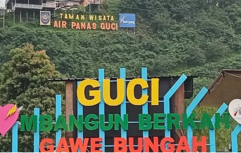 Wisata Pemandian air panas Guci di Tegal, Jawa Tengah.(foto/ayotegal.com)