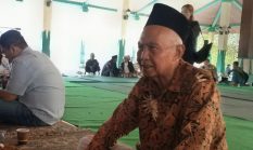 Panjang Jimat Keraton Kasepuhan Mengikuti Penanggalan Aboge, Malam Pelal 26 Agustus