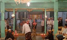 Panjang Jimat Keraton Kasepuhan Cirebon Digelar, Tradisi Sarat Makna Kelahiran Nabi Muhammad SAW